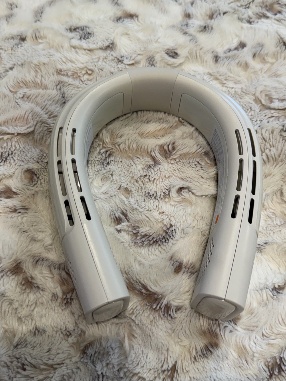 🆕 TORRAS: White Neck Fan - Picture 2 of 5